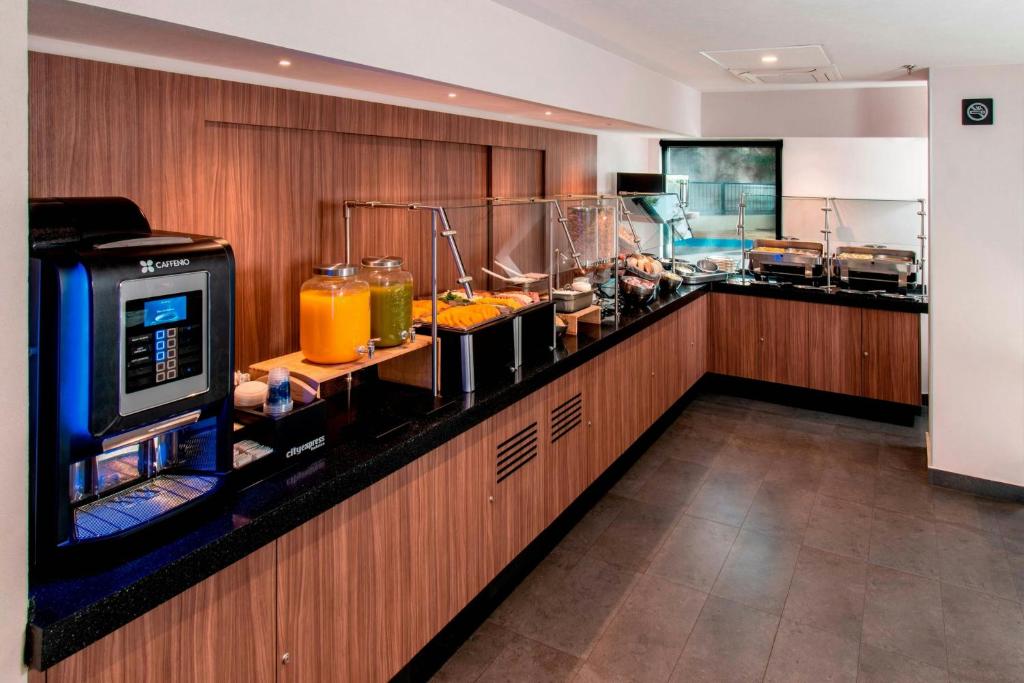 City Express by Marriott Chihuahua City Express by Marriott Chihuahua